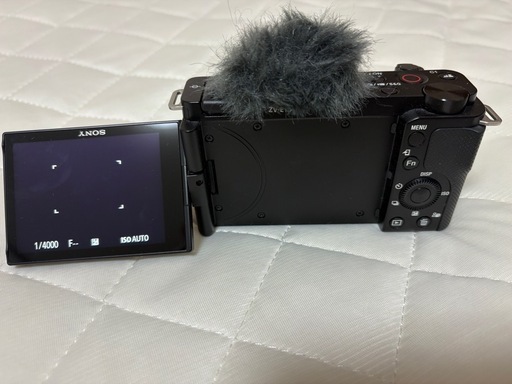 
終了SONY　VLOGCAM ZV-E10 デジタル一眼カメラαおまけ付き