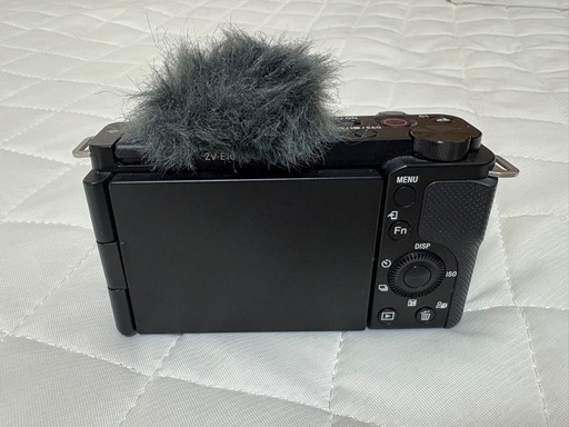 
終了SONY　VLOGCAM ZV-E10 デジタル一眼カメラαおまけ付き