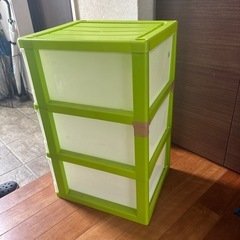 プラスチック収納の画像