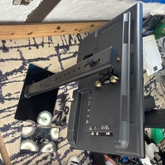 台付　Hisense ハイビジョン　LED 液晶テレビ　23インチの画像