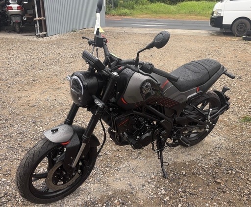 ベネリレオンチーノ125