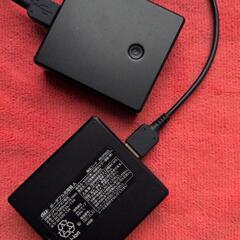 au ポータブル充電器A モバイルバッテリーの画像