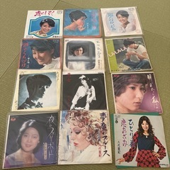 昭和歌謡　女性歌手　レコード　48枚セット　まとめ売り　④の画像