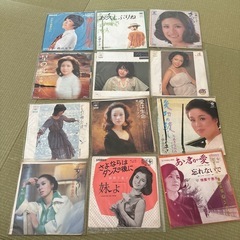 昭和歌謡　女性歌手　レコード　48枚セット　まとめ売り　④の画像