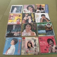 昭和歌謡　女性歌手　レコード　まとめ売り　56枚　⑤の画像