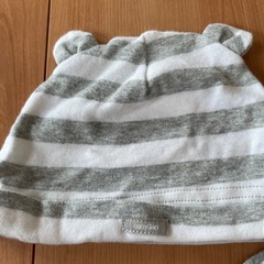 赤ちゃん　babyGap帽子の画像
