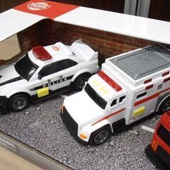 未使用 レスキュー はたらくくるま 5台セット ライト＆サウンド 音と光 パトカー 救急車 消防車 ヘリ バイク コストコ ディッキートイズ 苫小牧西店の画像