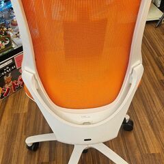 ✨️ジモティー割引✨️【ジャングルジャングル堺初芝店】 ITOKI オフィスチェア　エフチェア　オレンジ　　堺市（東区　西区　北区　南区　堺区　美原区）高石市　泉大津市　忠岡町　和泉市　松原市　大阪狭山市の画像