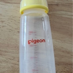 ピジョン哺乳瓶の画像