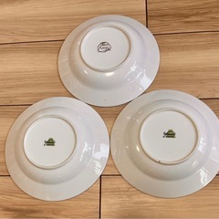 	【中古】柄入り 磁器 皿 3枚セット / 底款「Yamasa CHINA」ありの画像