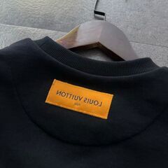 ルイ・ヴィトン2025新作ロゴ刺繍クルーネックスウェットの画像