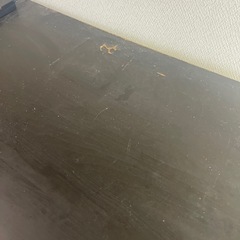 オフィス用机と椅子のセットの画像