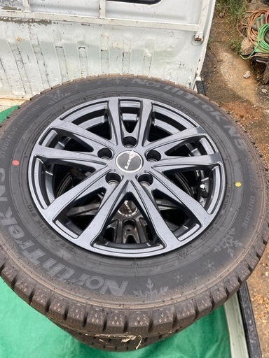 195/65R15国産スタッドレスタイヤ&ホイール4本セット(オートバックス製)