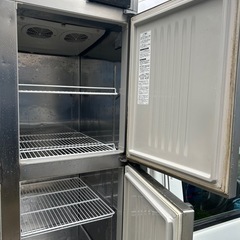 大型冷蔵庫の画像