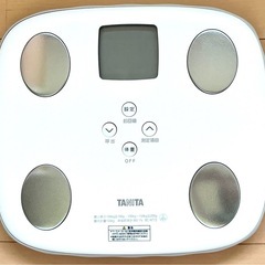 タニタ体重計と体重計立て♡の画像