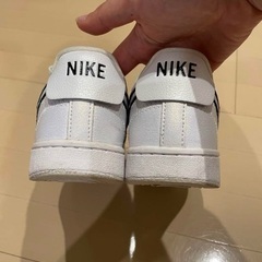 NIKE ウィメンズ コート ビジョン ロー プレミアム 24.5の画像