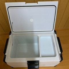 ポータブル冷蔵庫の画像