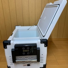 ポータブル冷蔵庫の画像
