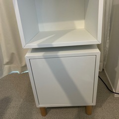 【0円で譲ります】IKEAの白いキャビネットの画像