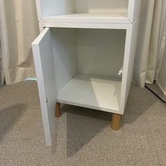 【0円で譲ります】IKEAの白いキャビネットの画像