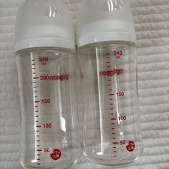 ピジョン　哺乳瓶　240ml 2本の画像