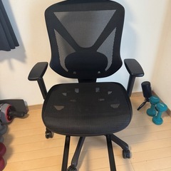 ニトリ　メッシュ　ワークチェアの画像