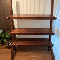 アジアン家具　3段飾り棚の画像
