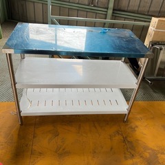 ステンレス作業台の画像