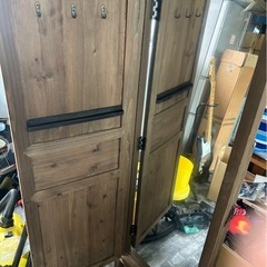 木製スタンドミラー フック付き収納の画像