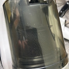 山善のサイクロンクリーナー ZCA-1800（ホワイト）の画像