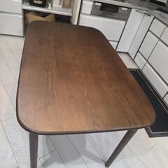 カリモク ダイニングテーブルの画像