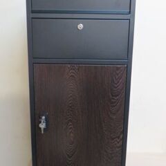 未使用/新品　訳アリ特価　複数投函OK 宅配ボックス ポスト付き 大容量 135L 一戸建て用 戸建 ダイヤル錠の画像