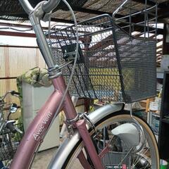 24 インチのちょっと小さいママチャリ自転車ですの画像