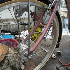 24 インチのちょっと小さいママチャリ自転車ですの画像