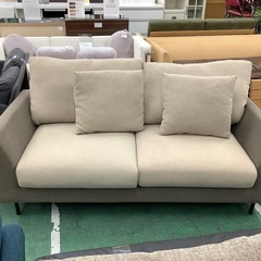家具ならトレファク吉川店！！   2人掛けソファーグレーの画像