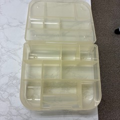 プラスチック収納ケースの画像
