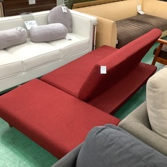 家具ならトレファク吉川店！！   2人掛けソファー　レッドの画像
