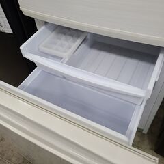 J1454【リユースのサカイ柏店】SHARP　シャープ　２ドア冷蔵庫　SJ-D14E-W　2019年製　クリーニング済み　参考価格28,800円の画像
