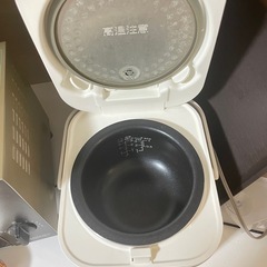 炊飯器の画像