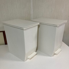 【受け渡し予定済】まとめ売り ゴミ箱  ペダル式 ダストボックス 2個セットの画像