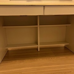 デスクテーブル　収納力◎の画像