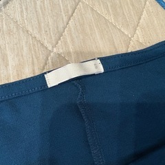 【今月末まで】 GU トップス　レディースの画像