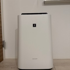 ＜新品の加湿フィルター付き＞シャープ 加湿 空気清浄機 KC-R50-W プラズマクラスター 7000 空気清浄 23畳 ホワイト タンク容量 約2.5L/加湿量500mLの画像