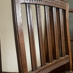 【アンティーク家具】アメリカ製　木工彫刻　座面部分革破れありの画像