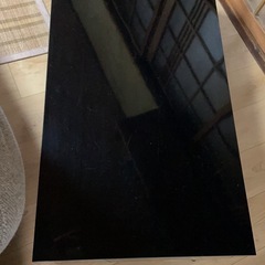 ブラック テーブル 光沢 反射 おしゃれ 相合家具製作所の画像