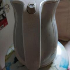 電気ポットの画像