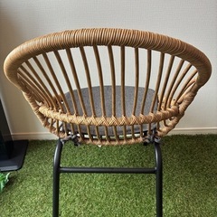 ラタンチェアの画像