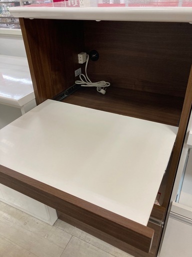 取りに来れる方限定！古賀家具のレンジボードです！