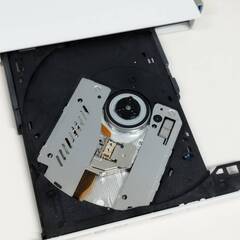 【美品】BUFFALO BRXL-PT6U3-WHE ポータブルBlu-rayドライブの画像