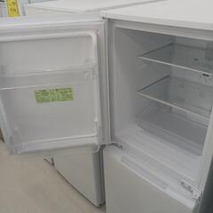 【ドリーム尾浜店】2ドア冷蔵庫　SHARP　SJ-D15G-W　152L　2020年製　WH　※右側スレあり　 高さ(H)120.3cm× 幅(W)49.5cm× 奥行(D)59.8cmの画像